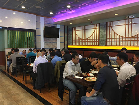 午餐會——專家們共進午餐
